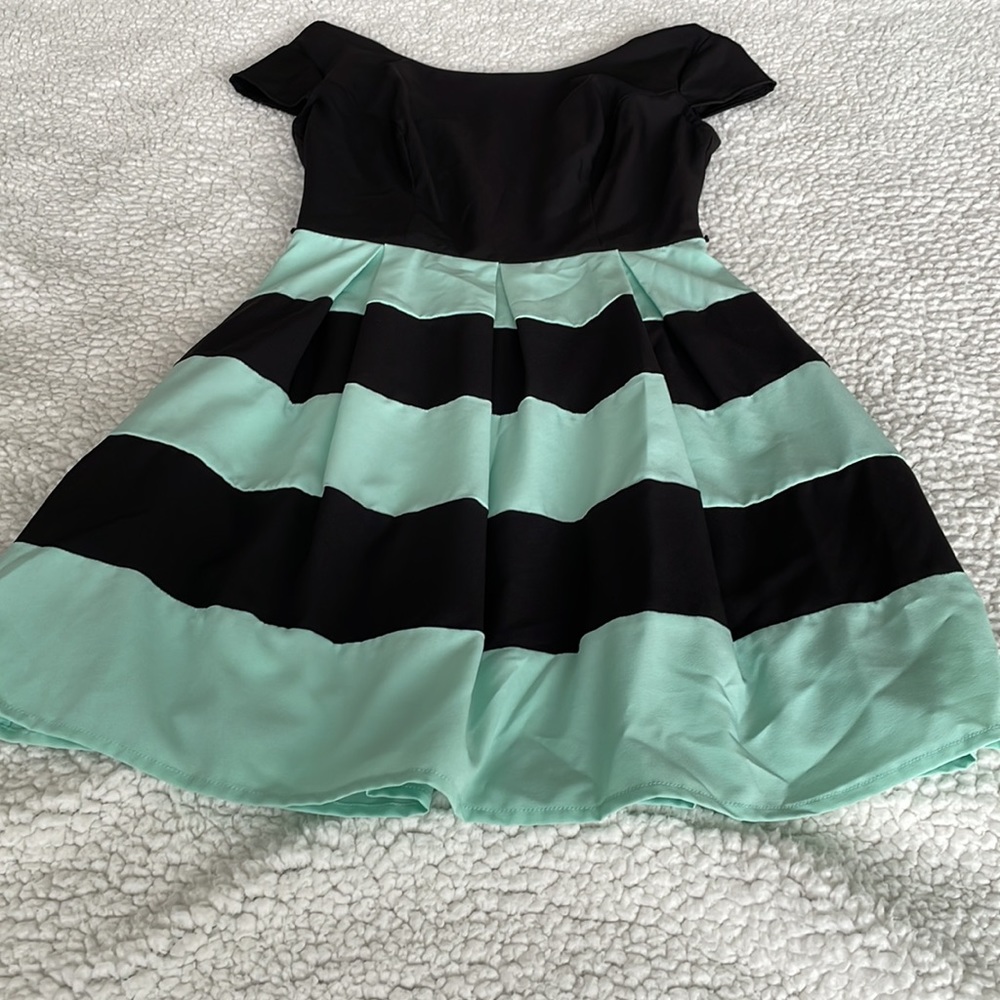 Three Dresses - Picture 6 of 7